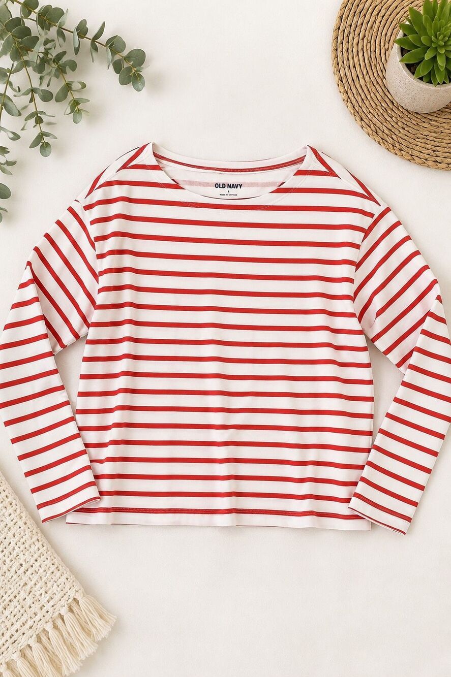 Old Navy Women’s Large Red White Striped Long Sleeve Boat Neck Top - Picture 2 of 3
